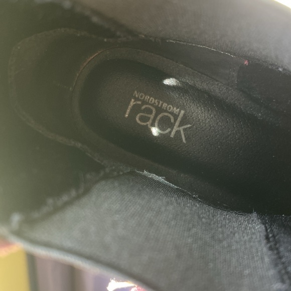 Nordstrom Rack Chunky Lug Sole Bellamy Chelsea Booties - Picture 10 of 12